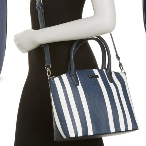 ⚓ Nautica Stay A Float Embossed Satchel Brand New, with tags! - Picture 11 of 11